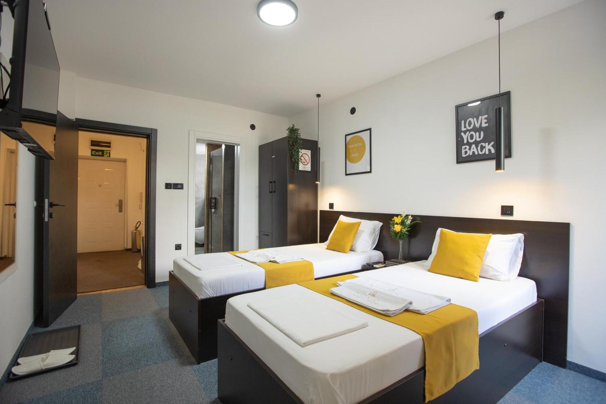 4 Rooms Apartments Nis Ngoại thất bức ảnh