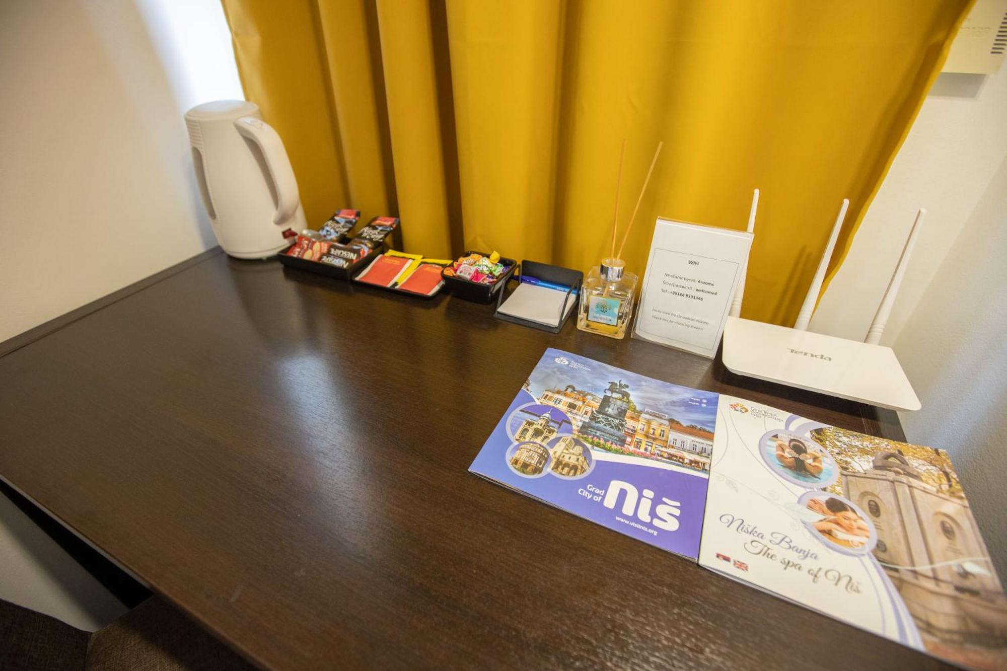 4 Rooms Apartments Nis Ngoại thất bức ảnh