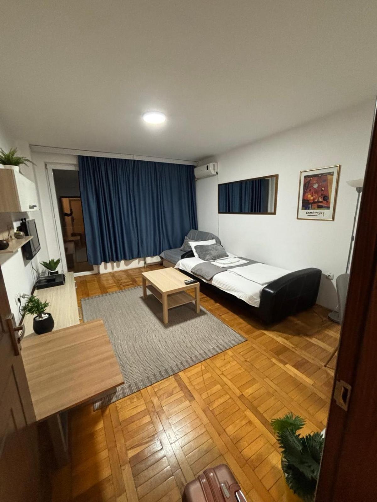4 Rooms Apartments Nis Ngoại thất bức ảnh