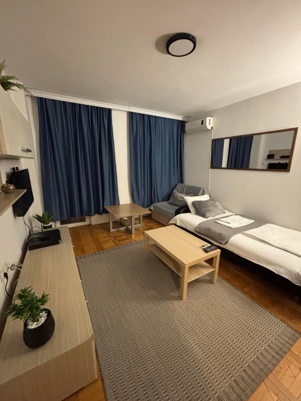 4 Rooms Apartments Nis Ngoại thất bức ảnh