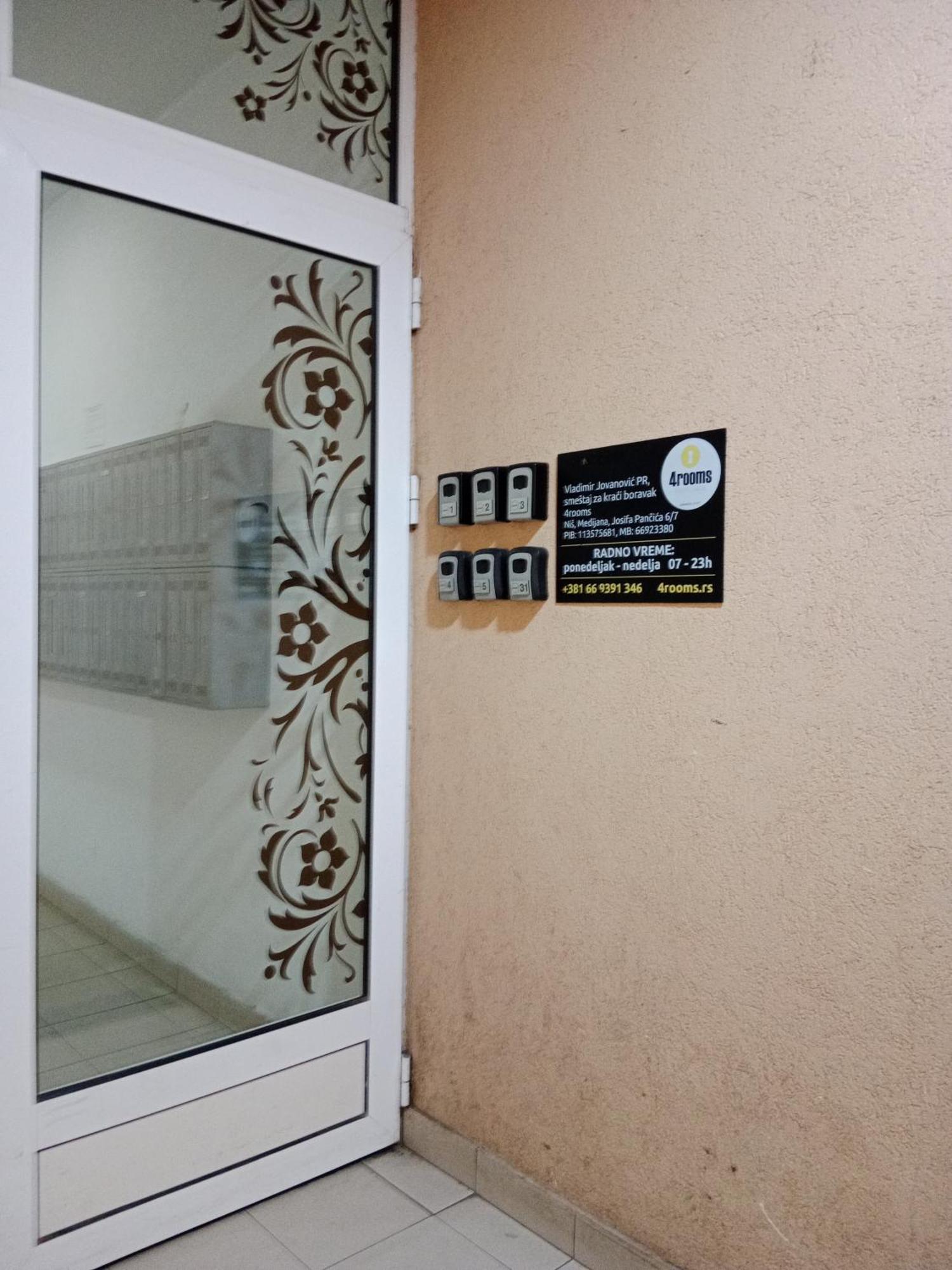 4 Rooms Apartments Nis Ngoại thất bức ảnh